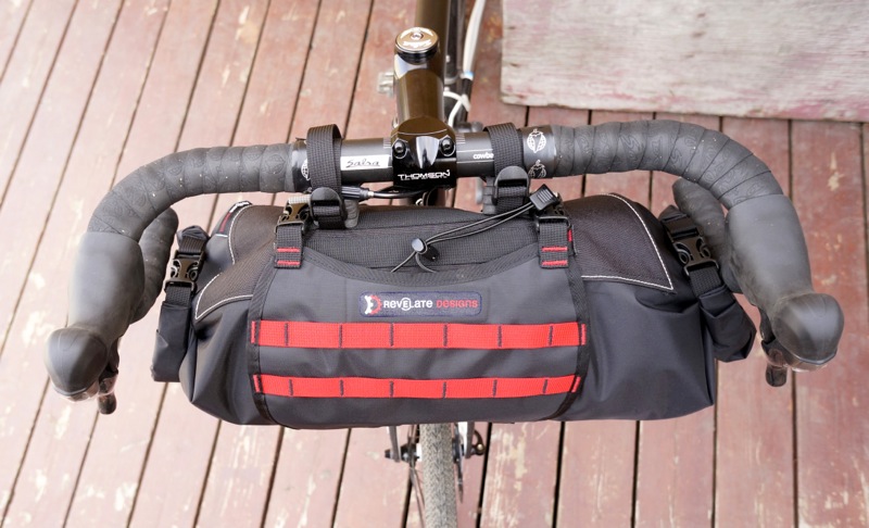 Revelate designs sweetroll hot sale medium handlebar bag